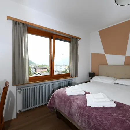 7 24 H Check-in E Parking 3*