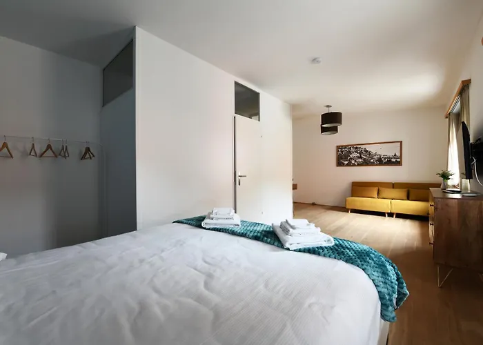 7 24 H Check-in E Parking Hotel Losone